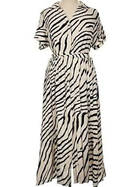 h&m pleated maxi dress H&M's Created the Perfect Throw-On Summer Dress in 7 Colours